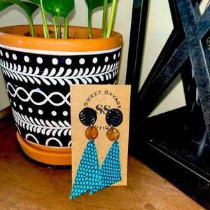 SSB Handmade Western Style Leather Dangle Earrings